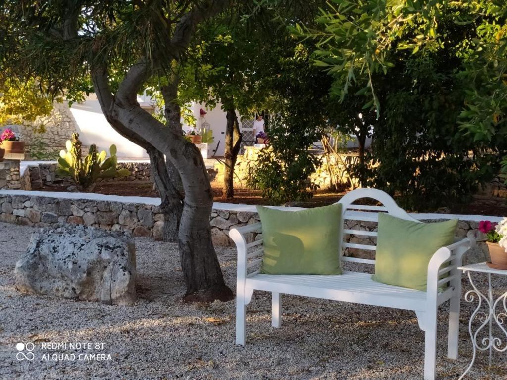 Relais Trulli Le Icone Acomodação com café da manhã Ostuni Exterior foto