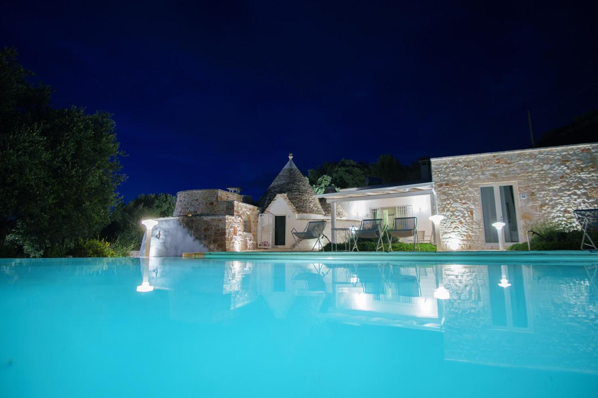 Relais Trulli Le Icone Acomodação com café da manhã Ostuni Exterior foto
