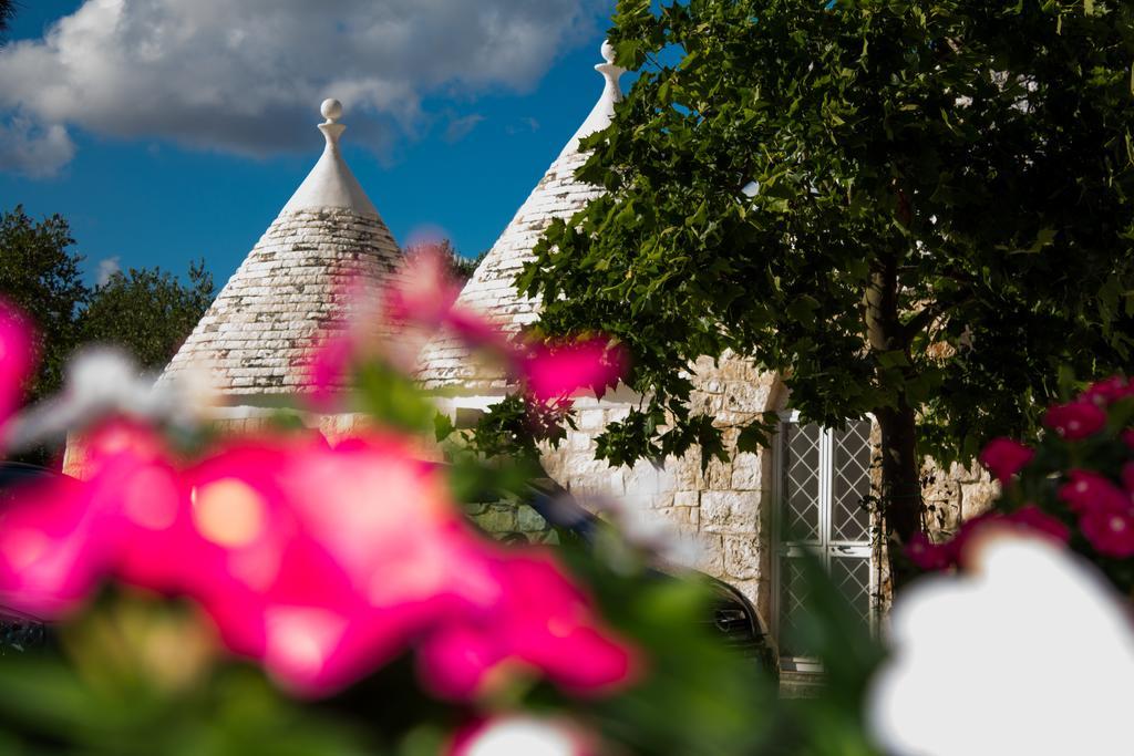 Relais Trulli Le Icone Acomodação com café da manhã Ostuni Exterior foto